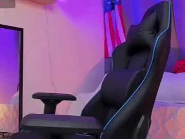 Chaturbate Live Sex Cam of astonhills