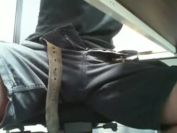 Chaturbate Watch Live Sex Cams of midlifemuscle17941
