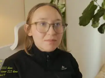 Chaturbate Free Live Porn of skarpio17