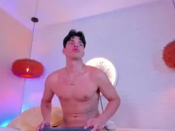 Chaturbate Sex Chat of benjamin_more