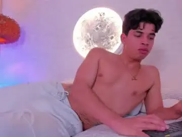 Chaturbate Adult Webcams of benjamin_more