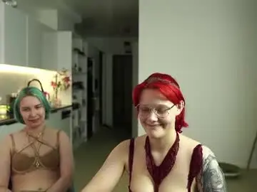 Chaturbate Live Sex Cam of fox_and_dog