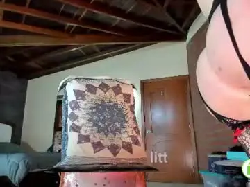 Chaturbate Nude Webcam of little_izzi