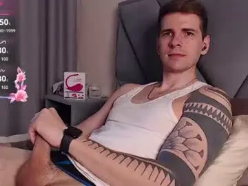 Chaturbate Free Porn Cam of mr_longboy