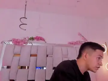 Chaturbate Watch Live Sex Cams of riccirizzo