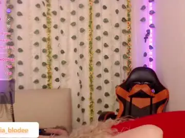 Chaturbate Private Sex Chat of sofiacurvy45