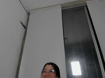Chaturbate Watch Live Sex Cams of chloe_thomsoon