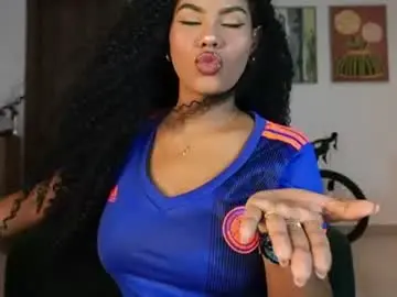 Chaturbate Adult Video Chat of naomixjones1