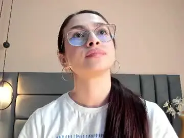Chaturbate Live Sex Cam of andracyruss