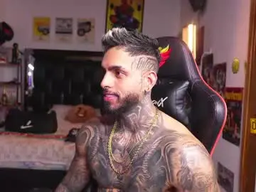 Chaturbate Sex Chat of logan_hugh8