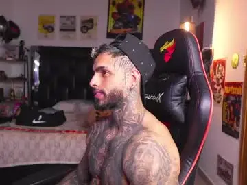 Chaturbate Free Porn Cam of logan_hugh8