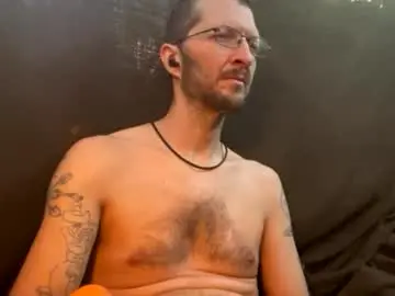 Chaturbate Live Sex Cam of tantrapunk