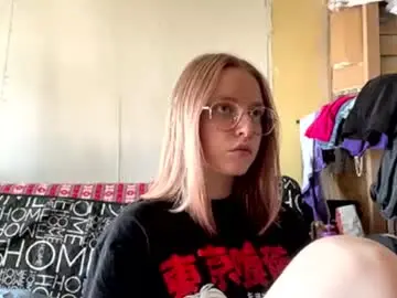 Chaturbate Best live sex cam show of willenasow