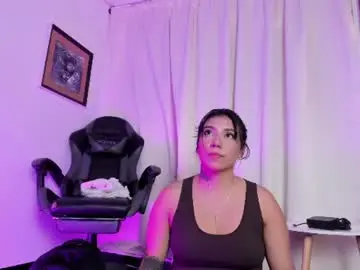 Chaturbate Adult Video Chat of emywilliams25