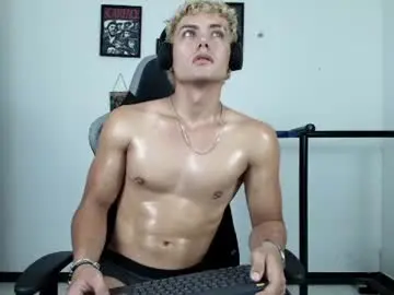 Chaturbate Live Sex of titan_fitness