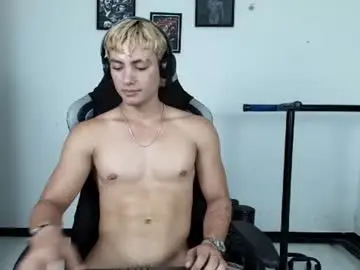 Chaturbate Live Porn of titan_fitness