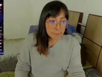 Chaturbate Live Sex Cam of ella_harry