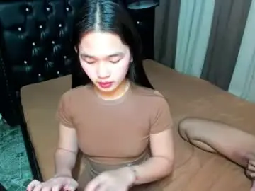 Chaturbate Live Sex Cam of naughty_leigh
