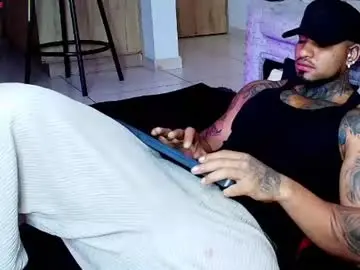 Chaturbate Live Sex Cam of zain_diesel7