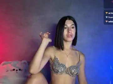 Chaturbate Live Sex Cam of smaillev