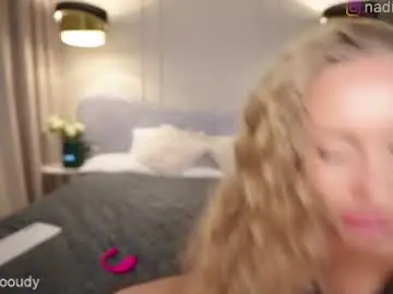 Chaturbate Sex Chat of mia_cloudy