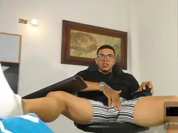 Chaturbate Live Sex of alejandrocock23