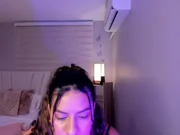 Chaturbate Sex Cam of mavi_saenz