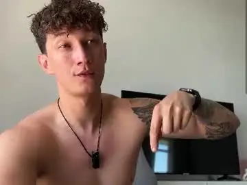 Chaturbate Live Sex Cam of lyon_power_