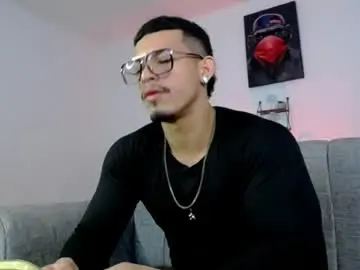 Chaturbate Nude Webcam of ethan_rodgers01