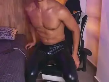 Chaturbate Live Sex Cam of claytonburgues