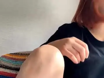 Chaturbate Live Sex Cam of lucilleguagenti