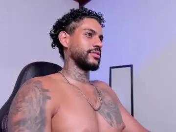 Chaturbate Nude Webcam of luigi1_