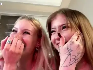 Chaturbate Live Sex Cam of sinfulfairy