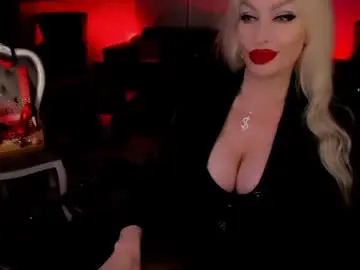 Chaturbate Best live sex cam show of findom_god