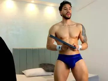 Chaturbate Watch Live Sex Cams of evans_opry1