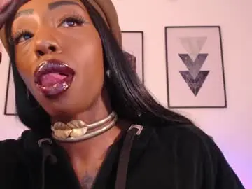 Chaturbate Adult Video Chat of missemilie1