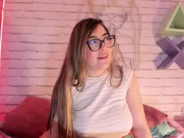 Chaturbate Live Sex Cam of suzylee_