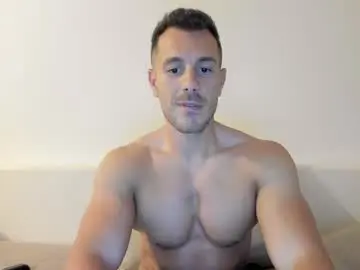Chaturbate Sex Cam of roberto4ever