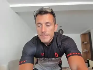 Chaturbate Live Sex of roberto4ever