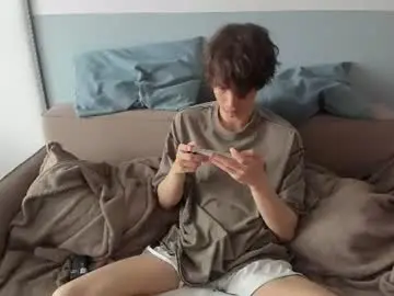 Chaturbate Live Sex Cam of your_shy_guy