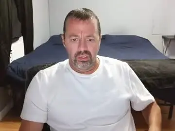 Chaturbate Live Sex Cam of airbornelunsford39