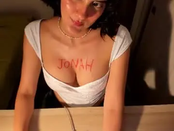 Chaturbate Live Porn of nahomi2021