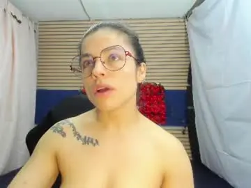 Chaturbate Live Sex Cam of rosse_25