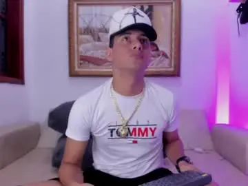 Chaturbate Sex Cam of mckinley_os