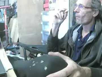 Chaturbate Free Live Porn of 03oldskoolatgm