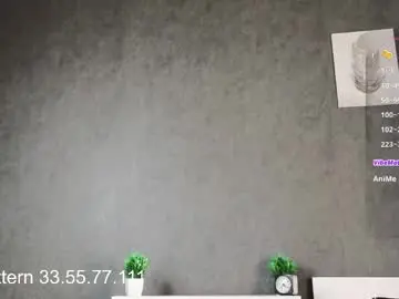 Chaturbate Live Sex Cam of maddyisreal