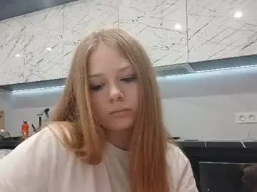 Chaturbate Live Sex Cam of karrichaconas