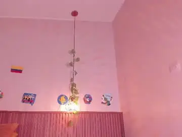 Chaturbate Free Live Porn of daphne_courtis