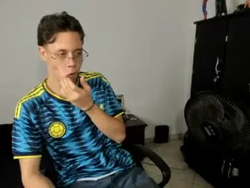 Chaturbate Free Porn Cam of santiceballo