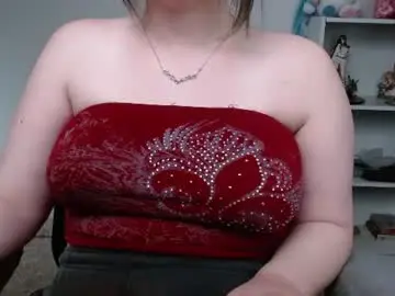 Chaturbate Live Sex Cam of krystalsyxx